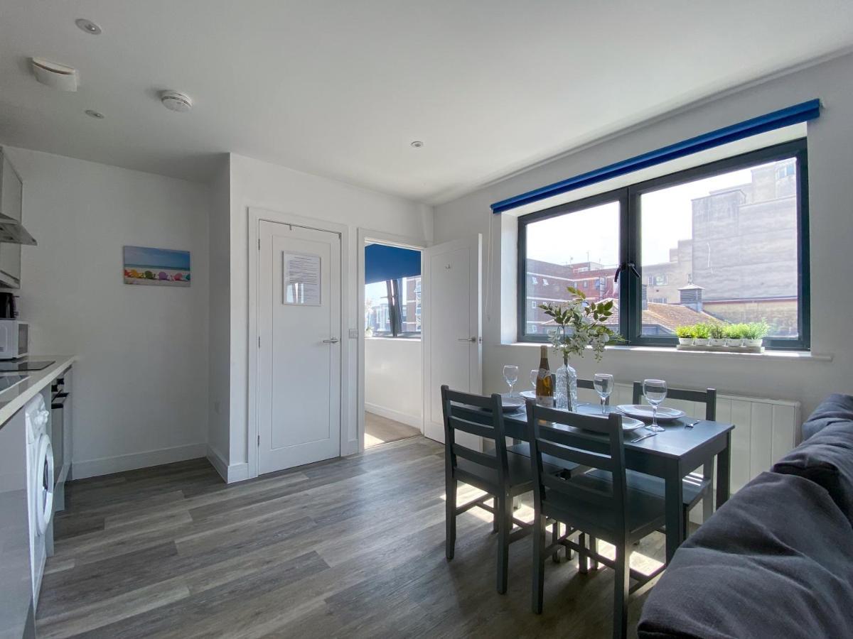 Modern One Bedroom Apartment In Town Centre & 4 Min To The Beach Bournemouth Exterior photo